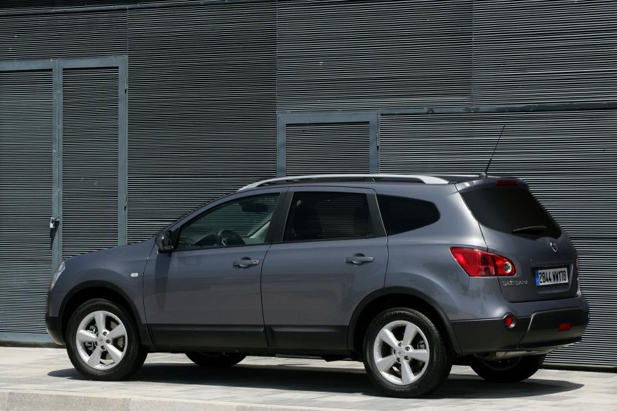  Nissan Qashqai 2 2009 года  (фото 16 из 51)